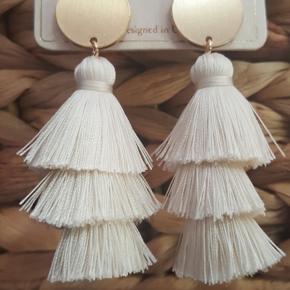 Trendy Boho Bohemian Style Natural White Tassel Earrings - Picture 5 of 5